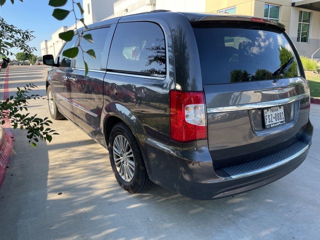 Chrysler Town & Country Touring-L 2015