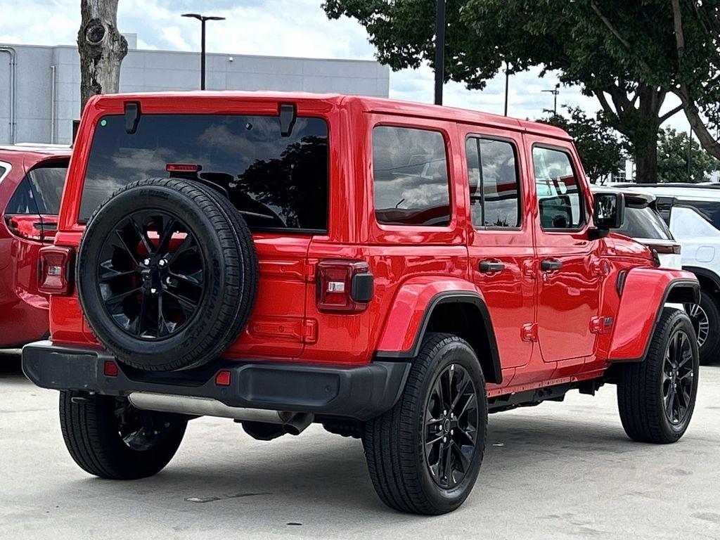 Jeep Wrangler 4xe Sahara 2025