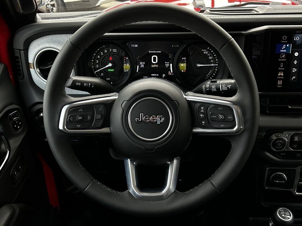 Jeep Wrangler 4xe Sahara 2025
