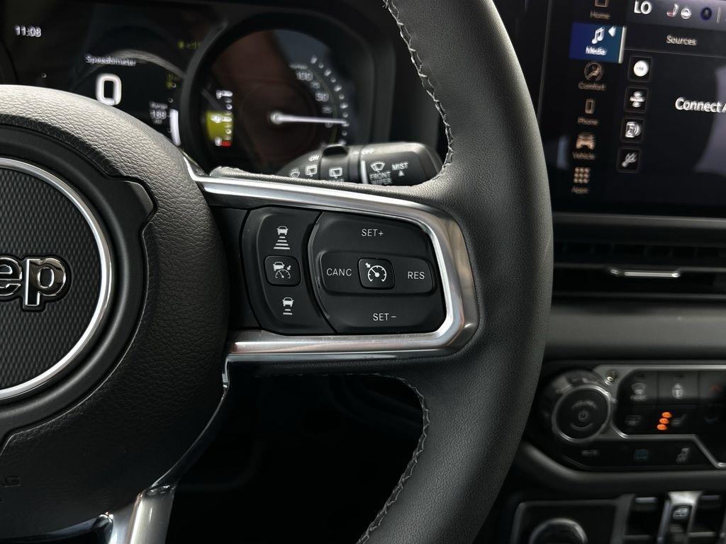 Jeep Wrangler 4xe Sahara 2025