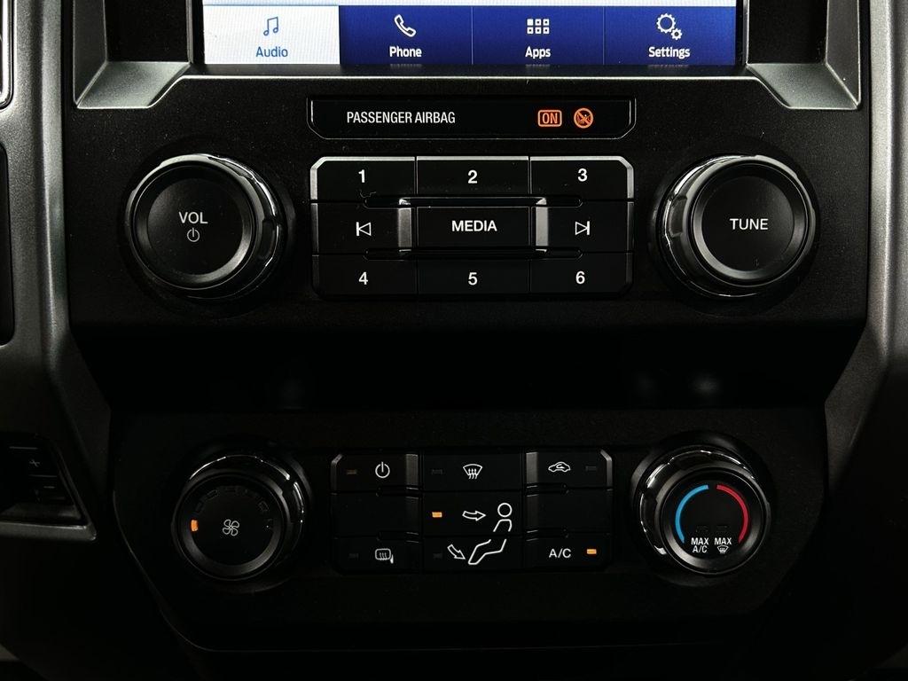 Ford F-250 SD XLT Crew Cab 4WD 2021