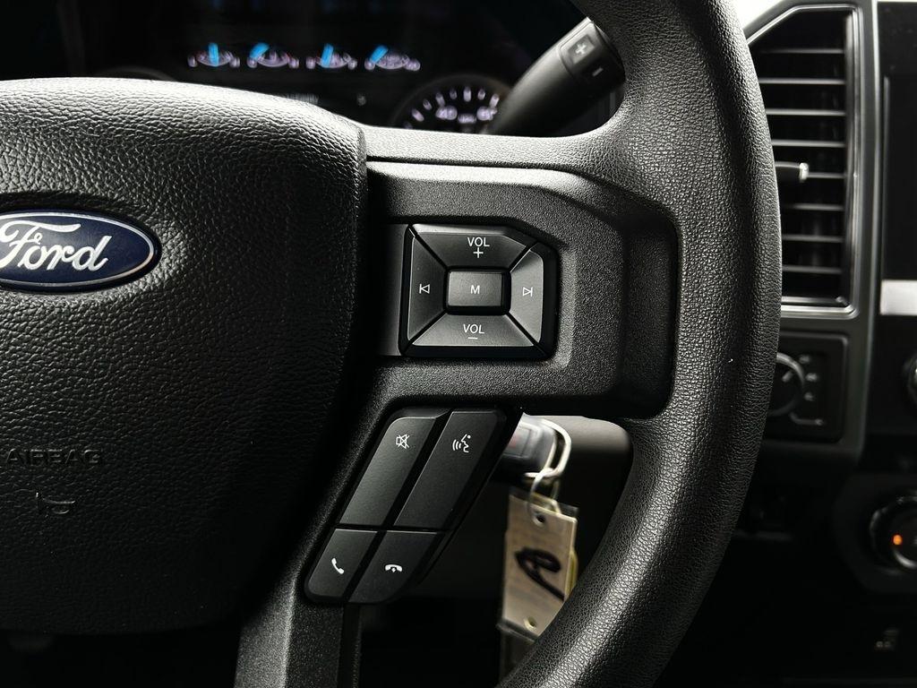 Ford F-250 SD XLT Crew Cab 4WD 2021