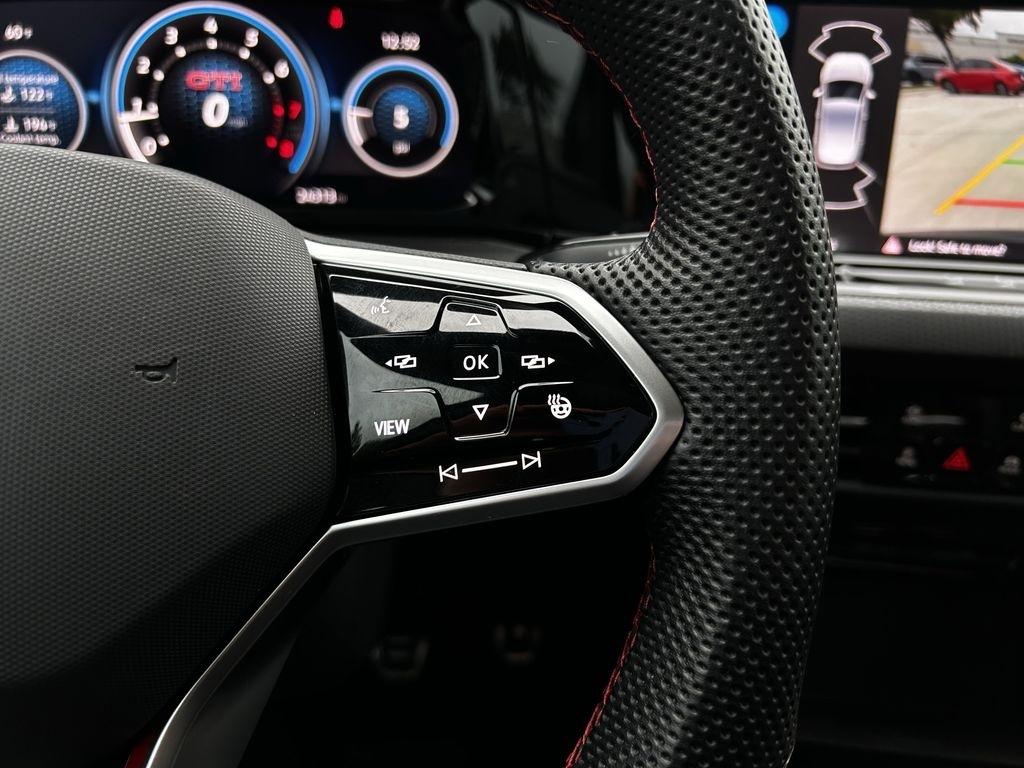 Volkswagen Golf GTI Autobahn 6M 2024