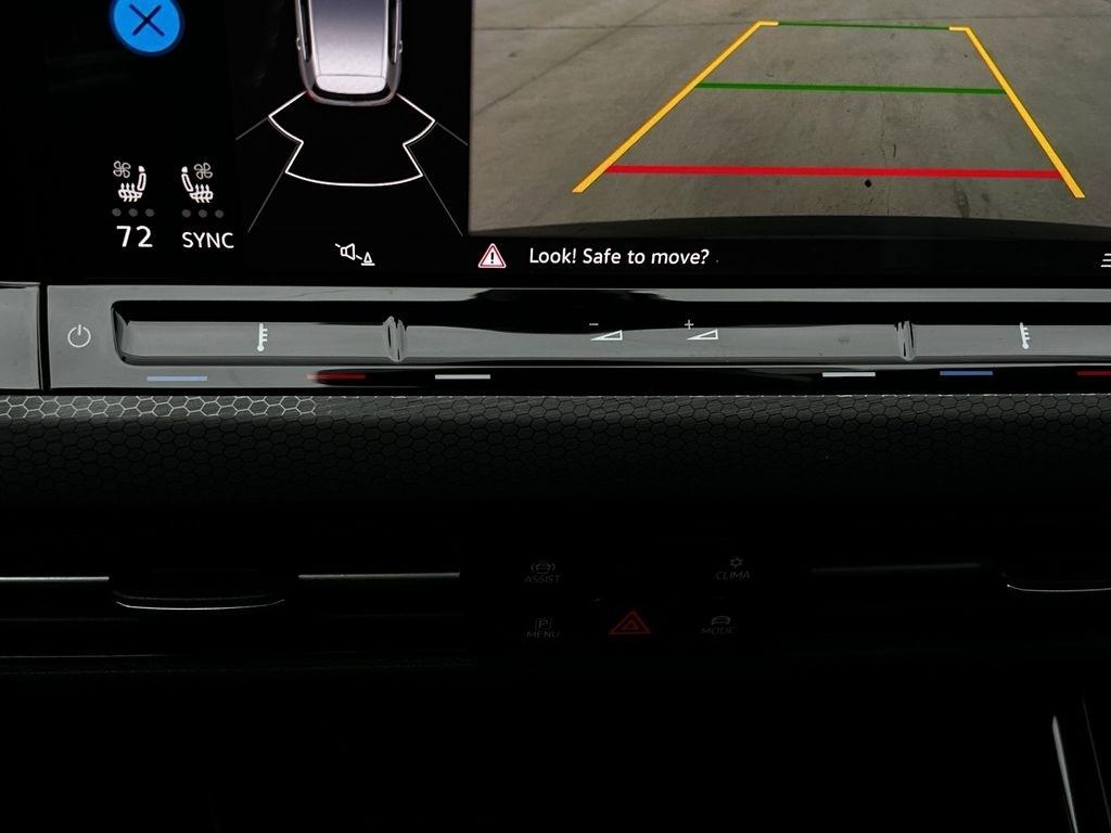 Volkswagen Golf GTI Autobahn 6M 2024