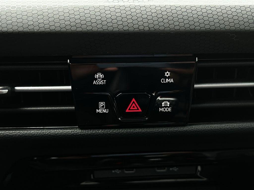 Volkswagen Golf GTI Autobahn 6M 2024