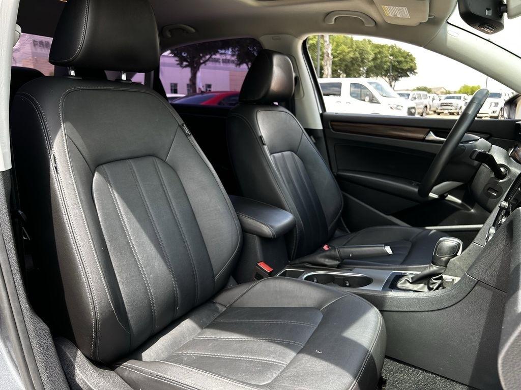 Volkswagen Passat Highline 2022