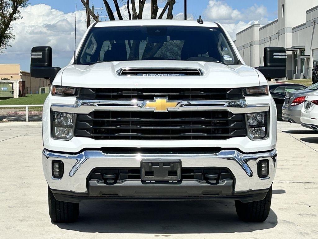 Chevrolet Silverado 2500HD LT Crew Cab Long Box 4WD 2025