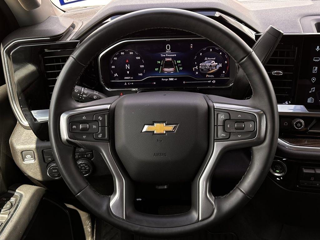 Chevrolet Silverado 2500HD LT Crew Cab Long Box 4WD 2025