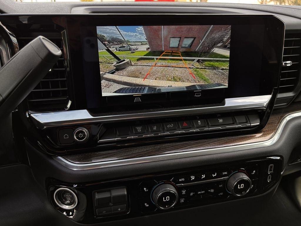 Chevrolet Silverado 2500HD LT Crew Cab Long Box 4WD 2025