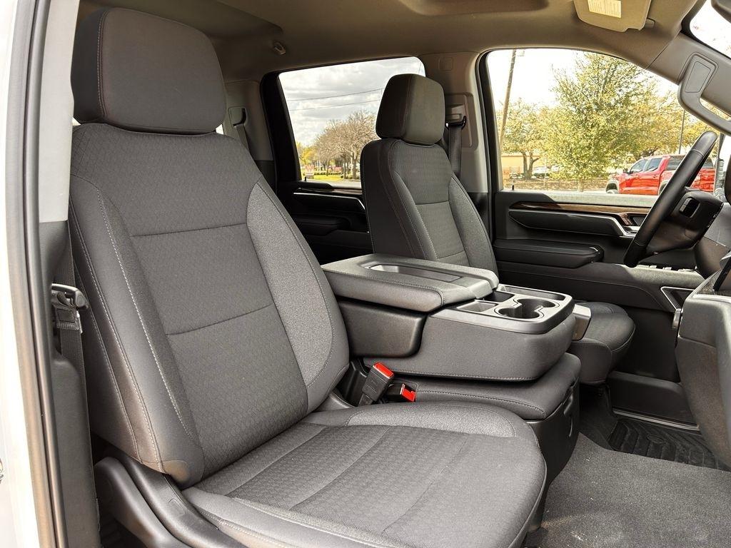 Chevrolet Silverado 2500HD LT Crew Cab Long Box 4WD 2025