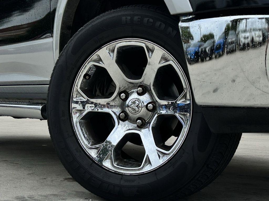 RAM 1500 Laramie Crew Cab SWB 2WD 2014