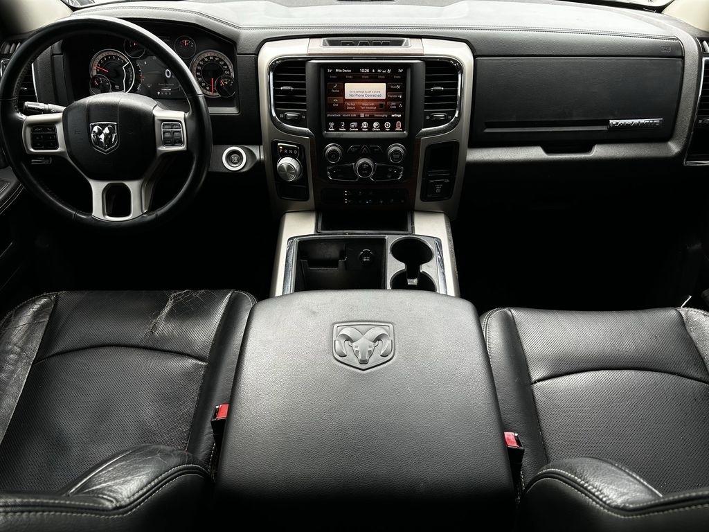 RAM 1500 Laramie Crew Cab SWB 2WD 2014