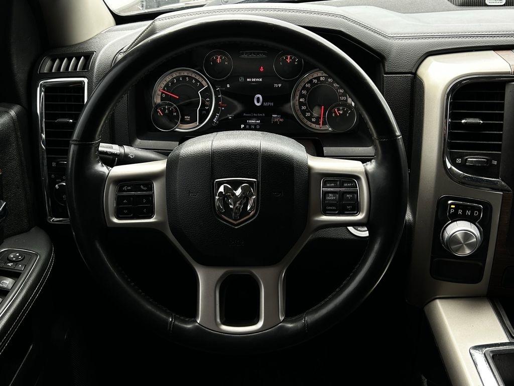 RAM 1500 Laramie Crew Cab SWB 2WD 2014