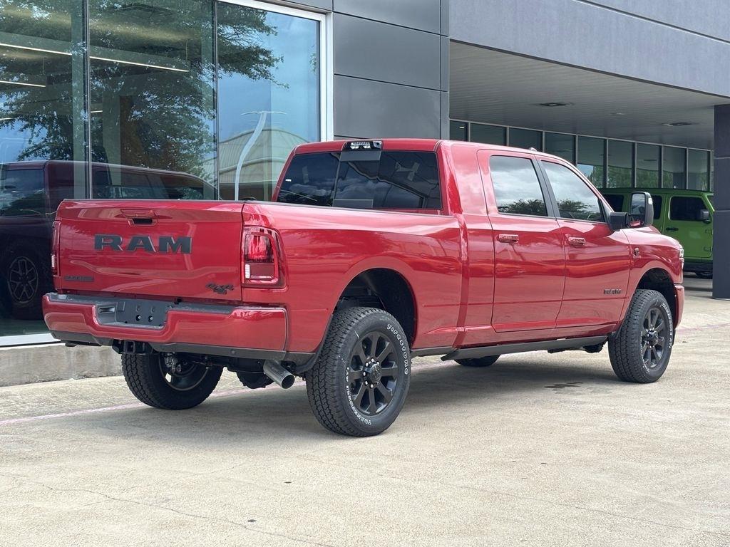 RAM 2500 Laramie Mega Cab 4WD 2026