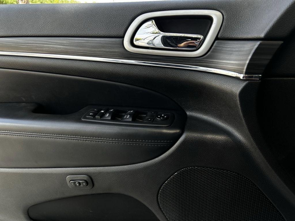 Jeep Grand Cherokee Limited 2WD 2021