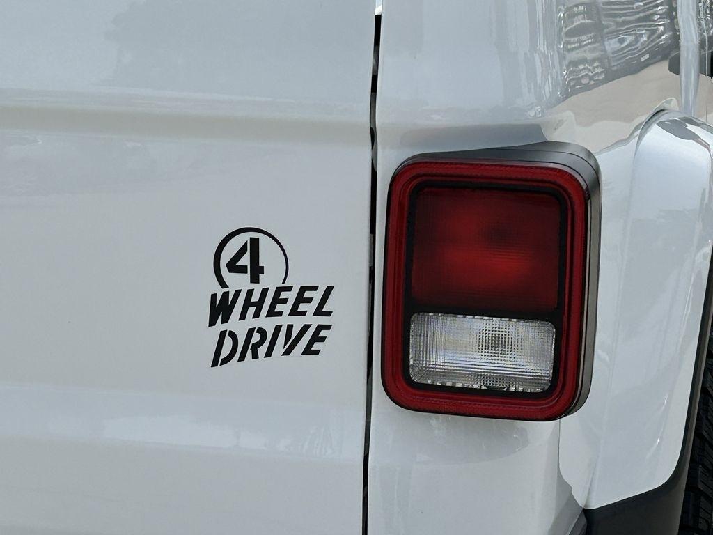 Jeep Gladiator Sport 2021