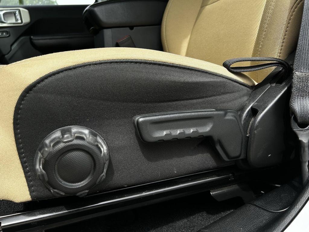 Jeep Gladiator Sport 2021