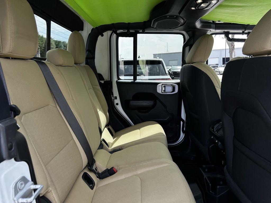 Jeep Gladiator Sport 2021
