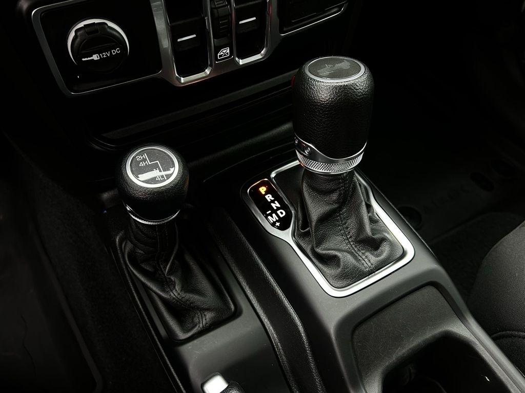 Jeep Wrangler Unlimited Sport Altitude 2023