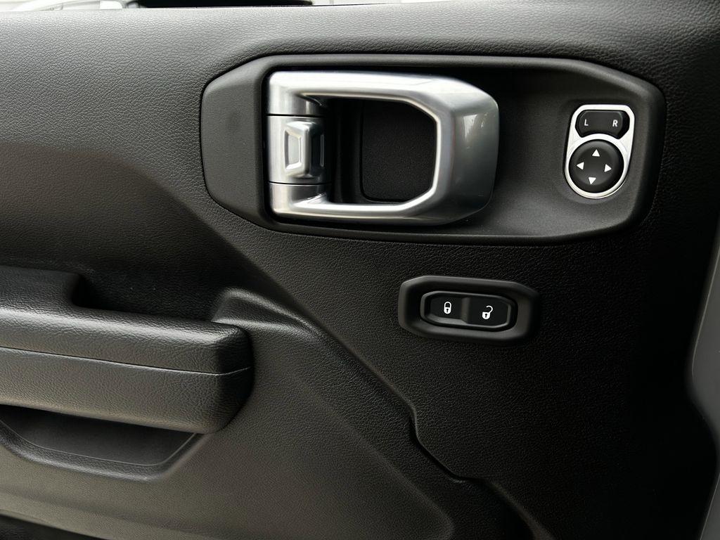 Jeep Wrangler Unlimited Sport Altitude 2023