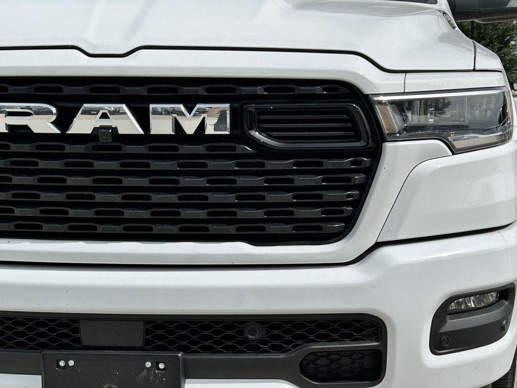 RAM 1500 Lone Star Crew Cab SB 2WD 2026