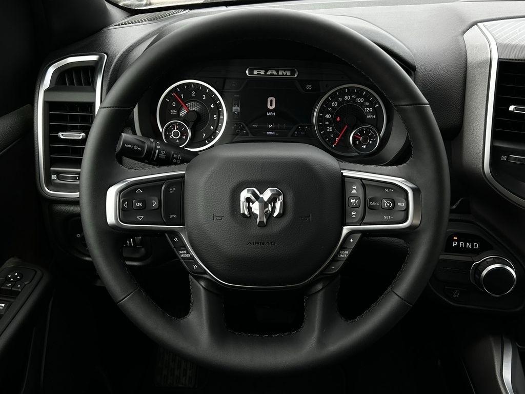 RAM 1500 Lone Star Crew Cab SB 2WD 2026