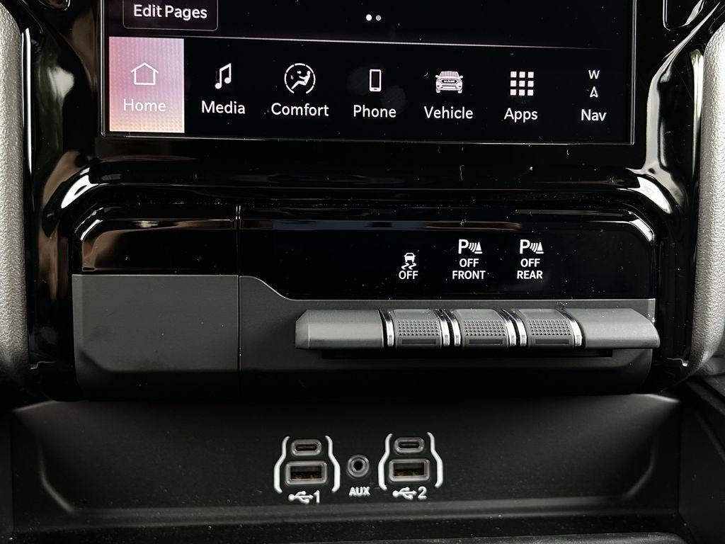 RAM 1500 Lone Star Crew Cab SB 2WD 2026