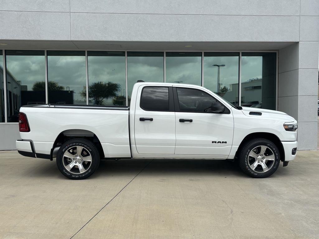 RAM 1500 Tradesman Quad Cab 2WD 2026