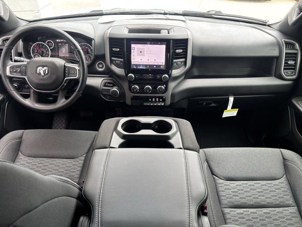 RAM 1500 Tradesman Quad Cab 2WD 2026