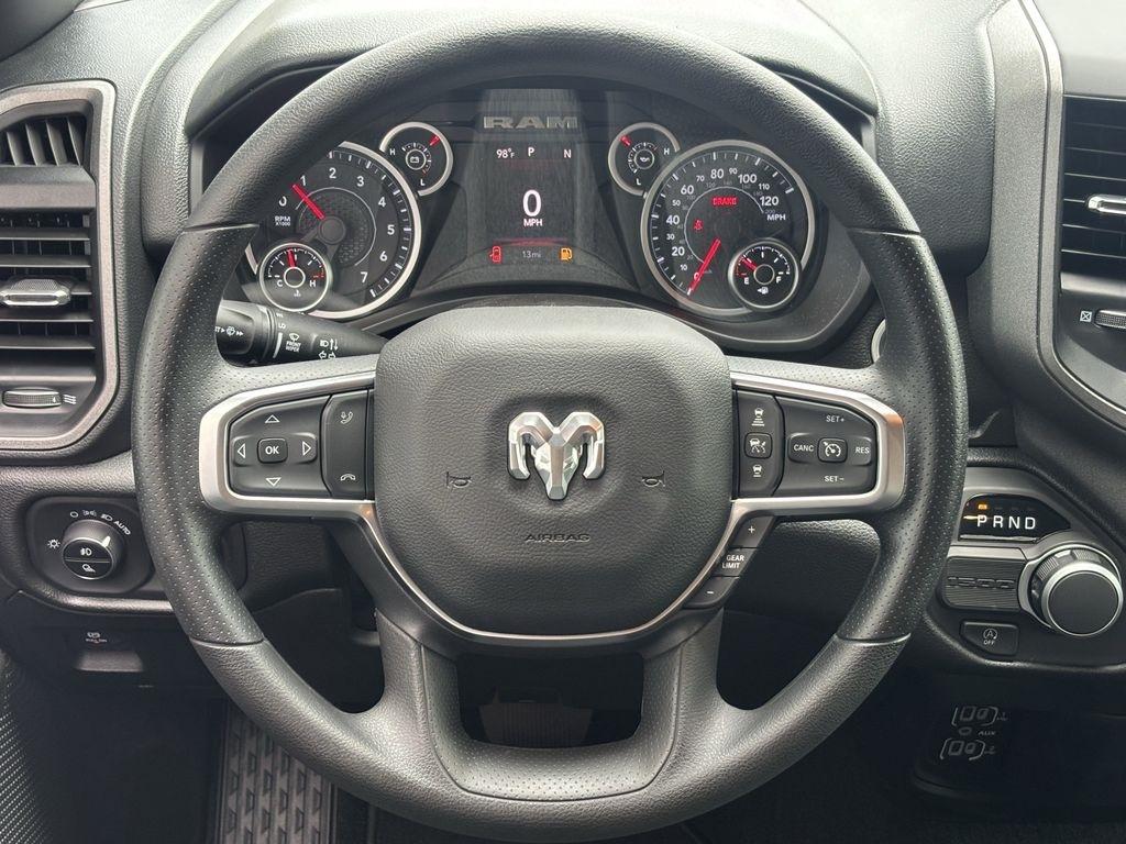 RAM 1500 Tradesman Quad Cab 2WD 2026