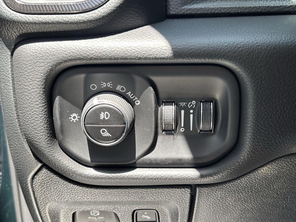 RAM 1500 TRX Crew Cab SB 4WD 2026
