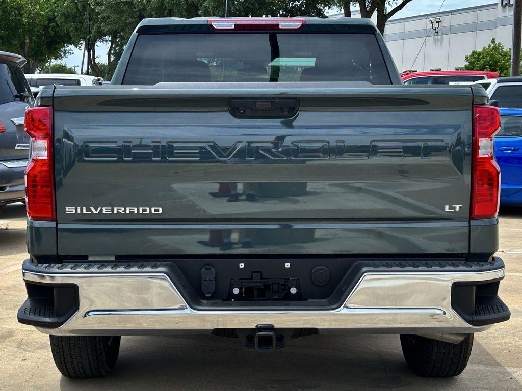 Chevrolet Silverado 1500 LT Crew Cab 2WD 2025