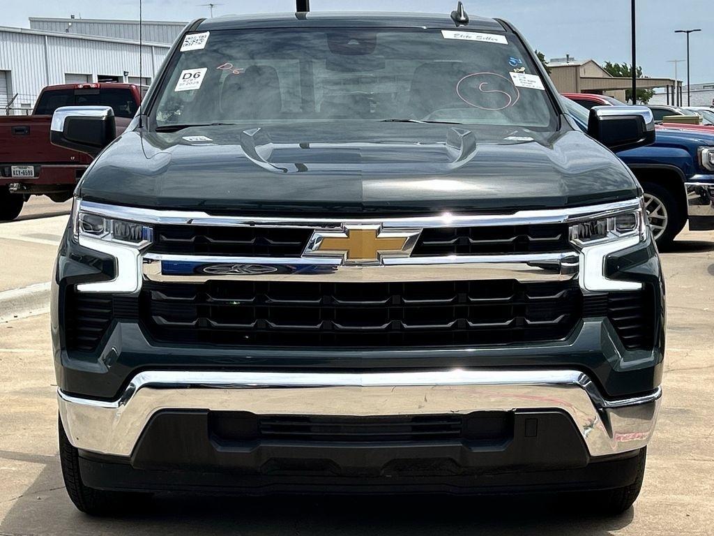 Chevrolet Silverado 1500 LT Crew Cab 2WD 2025