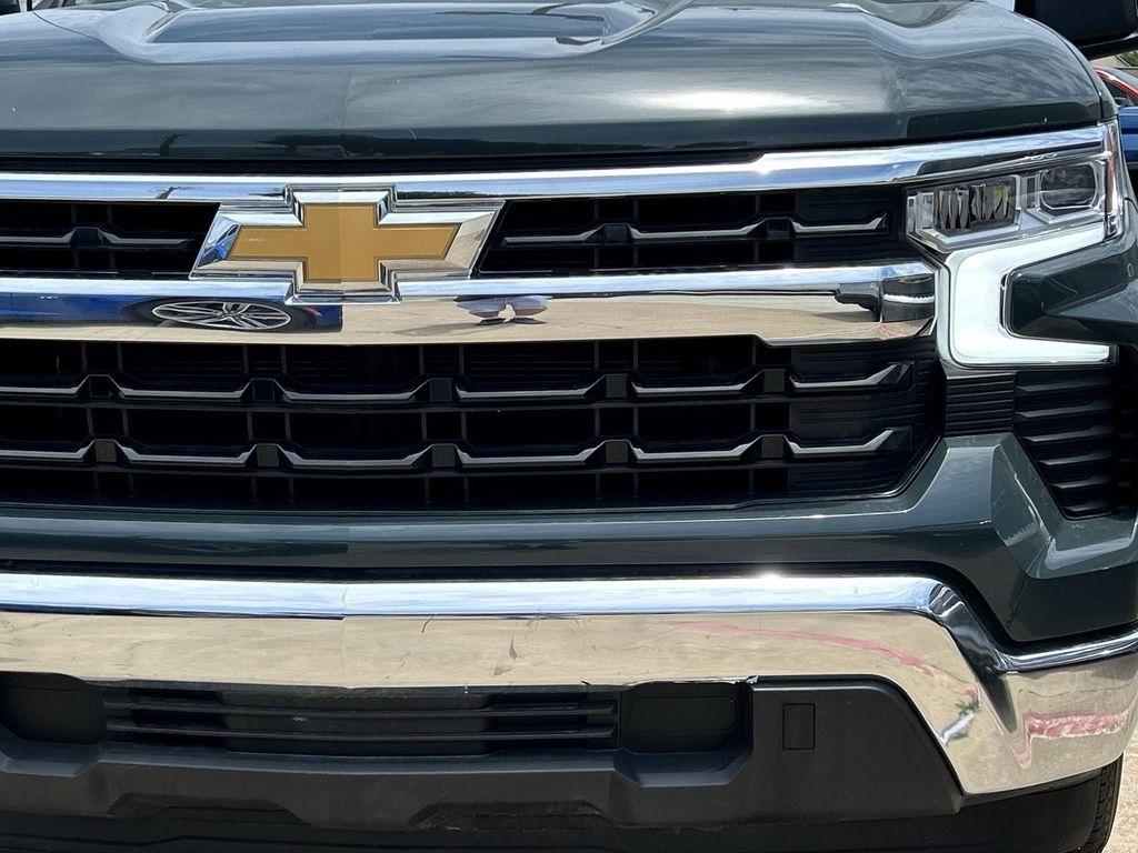 Chevrolet Silverado 1500 LT Crew Cab 2WD 2025