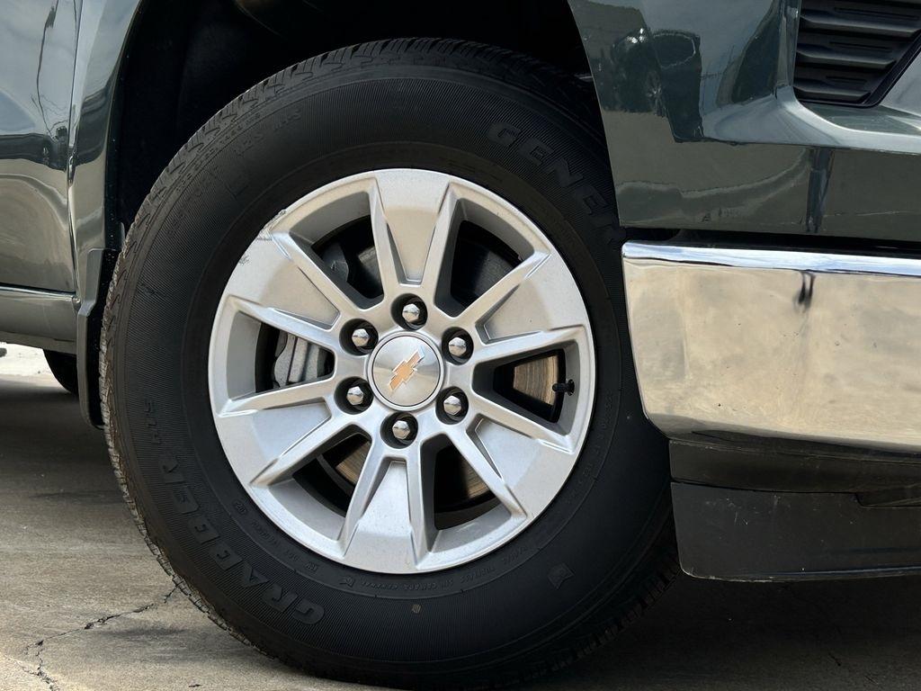 Chevrolet Silverado 1500 LT Crew Cab 2WD 2025
