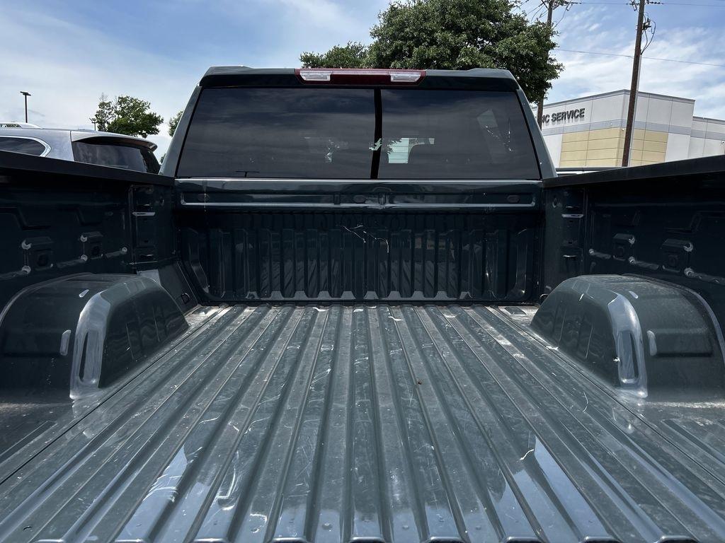 Chevrolet Silverado 1500 LT Crew Cab 2WD 2025