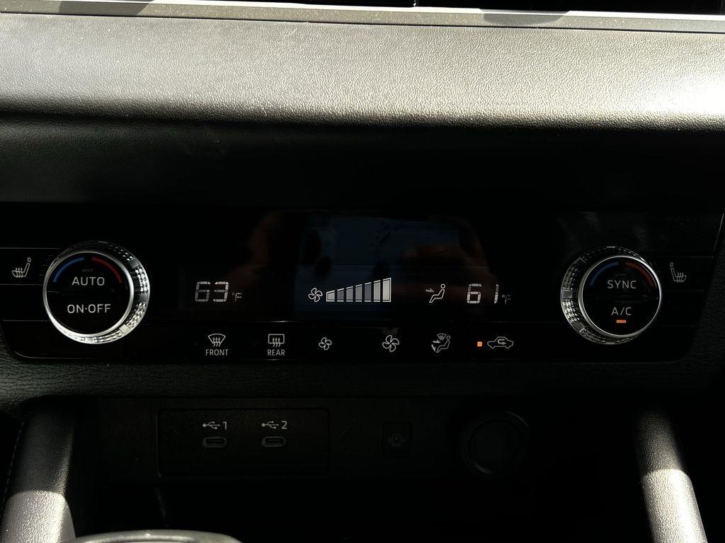Mitsubishi Outlander SE 2WD 2025