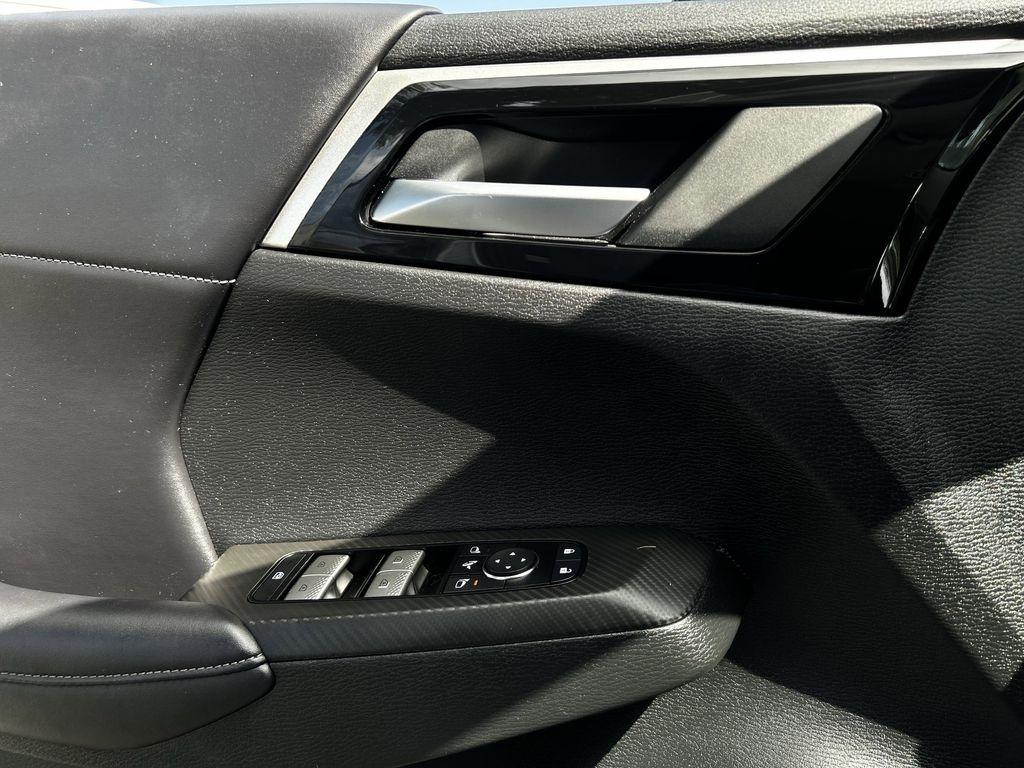 Mitsubishi Outlander SE 2WD 2025
