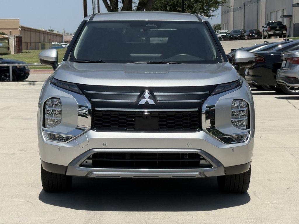 Mitsubishi Outlander SE 2WD 2025
