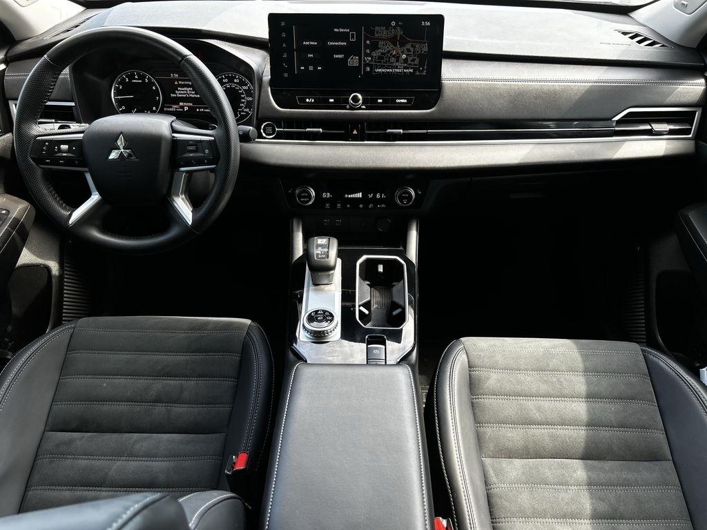 Mitsubishi Outlander SE 2WD 2025
