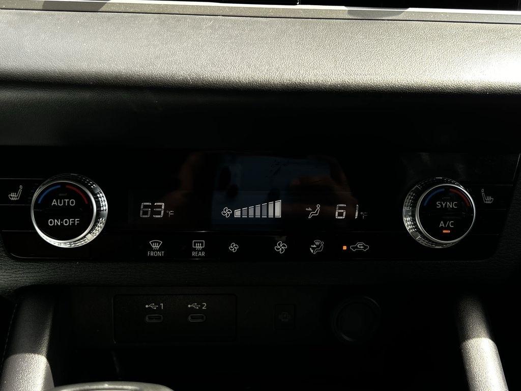 Mitsubishi Outlander SE 2WD 2025
