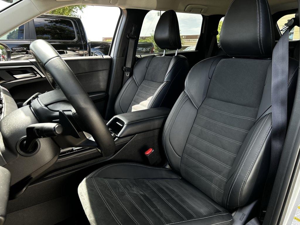Mitsubishi Outlander SE 2WD 2025