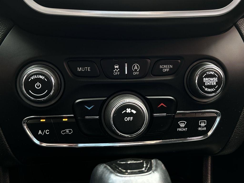 Jeep Cherokee Latitude Plus FWD 2021