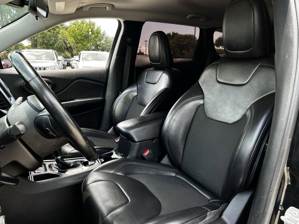 Jeep Cherokee Latitude Plus FWD 2021