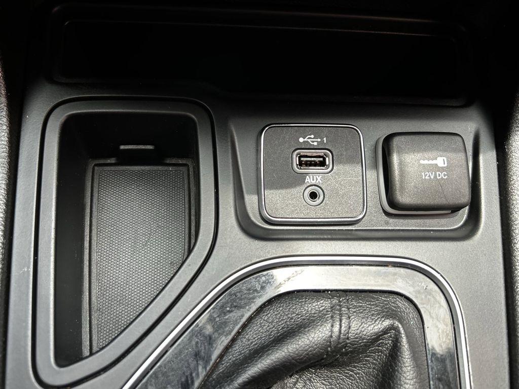 Jeep Cherokee Latitude Plus FWD 2021