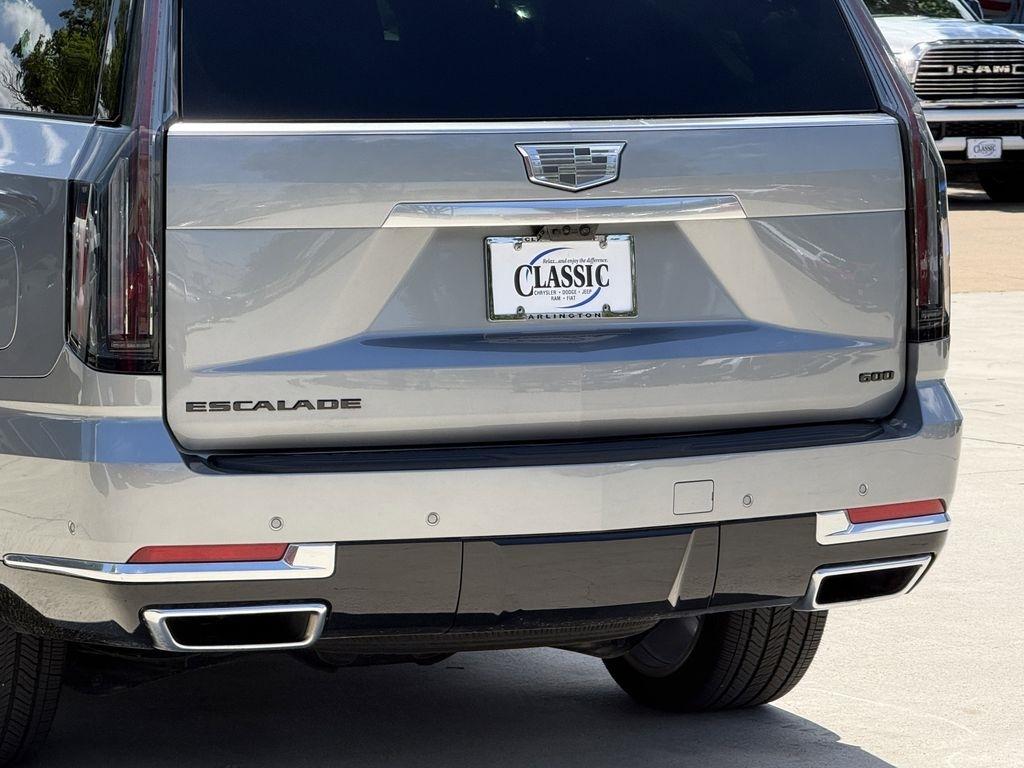 Cadillac Escalade Luxury Touring 4WD 2026