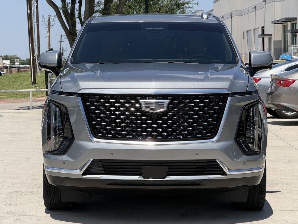 Cadillac Escalade Luxury Touring 4WD 2026