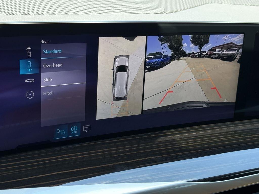 Cadillac Escalade Luxury Touring 4WD 2026