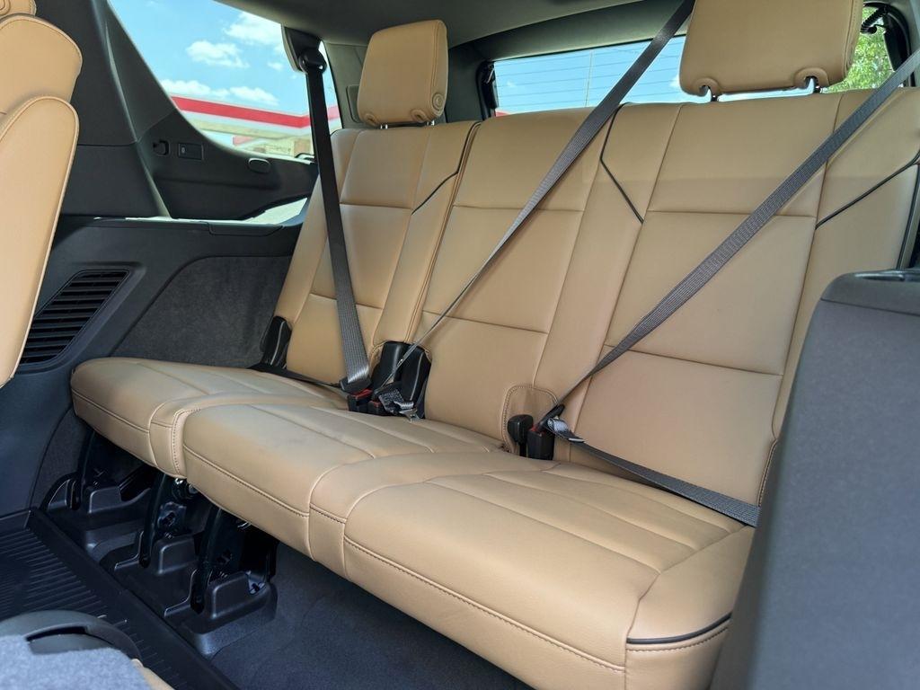 Cadillac Escalade Luxury Touring 4WD 2026
