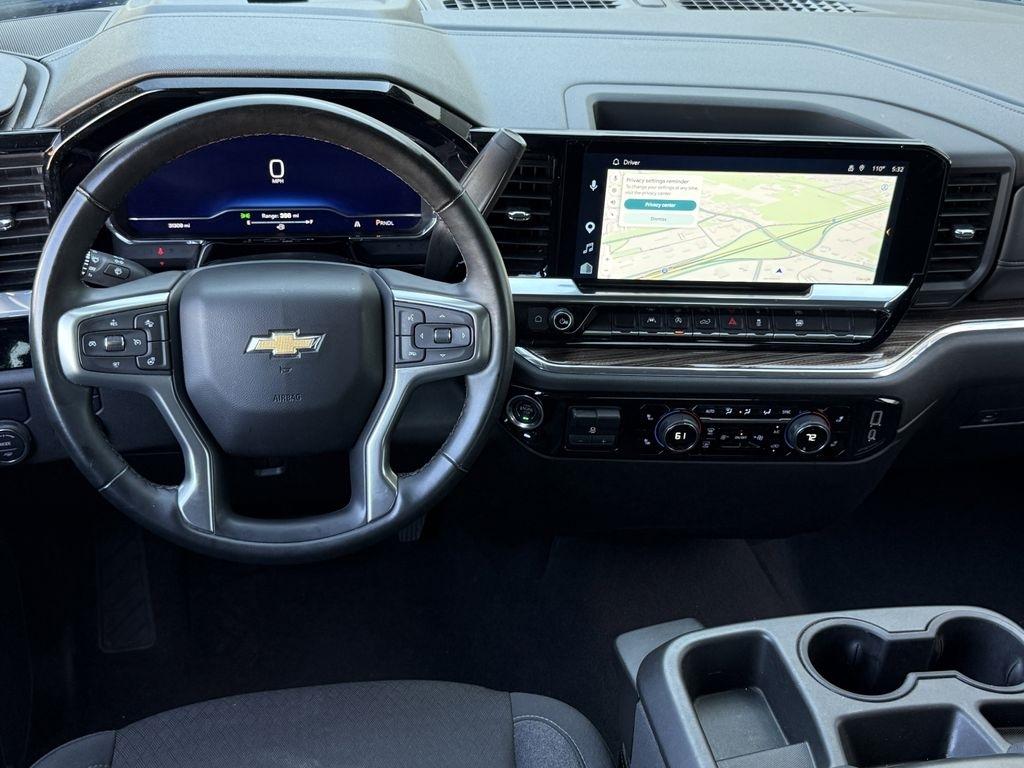 Chevrolet Silverado 1500 LT Crew Cab 2WD 2025